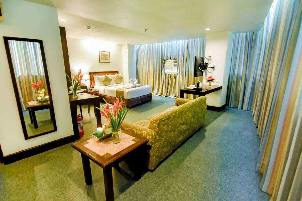 Rajah Park Hotel By Hiverooms Cebu Exteriör bild