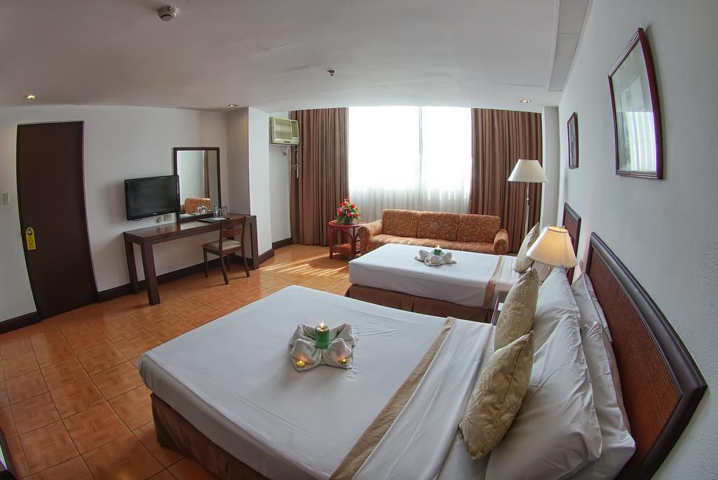 Rajah Park Hotel By Hiverooms Cebu Exteriör bild